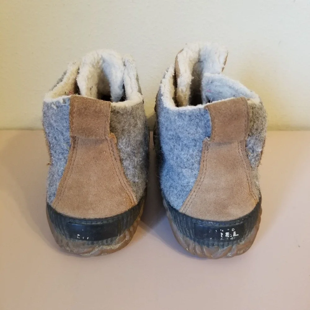 Sorel 4 Ankle Duck Boots Gray‎ Brown Leather Wool Waterproof Out n About Winter